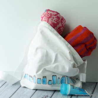 Make this mason jar tote bag! A quick and easy project that you will ... Make this mason jar tote bag! A quick and easy project that you will ...