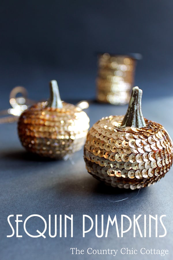 Make these sequin pumpkins for your fall and Halloween decor!