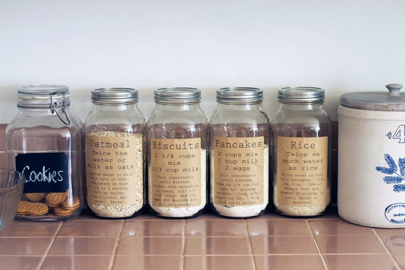 Print these pantry organization labels for free and add to your kitchen. Labels include recipe so everything can be stored in jars or air tight containers.