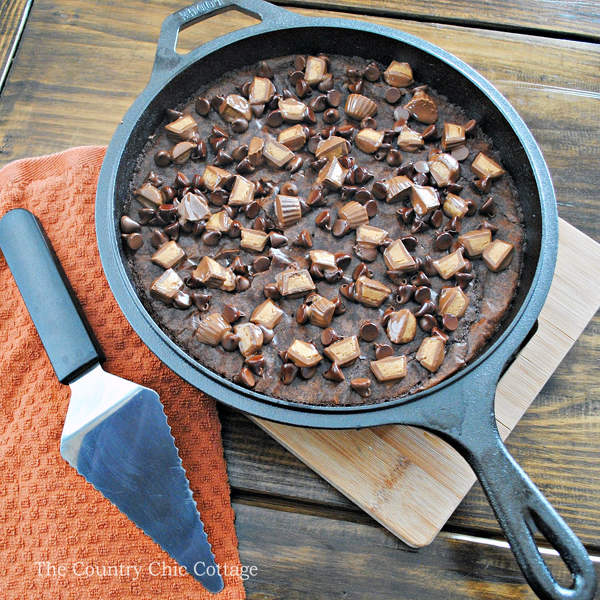 Make these skillet peanut butter cup brownies for a fabulous dessert! If you love chocolate and peanut butter together, this one is for you!