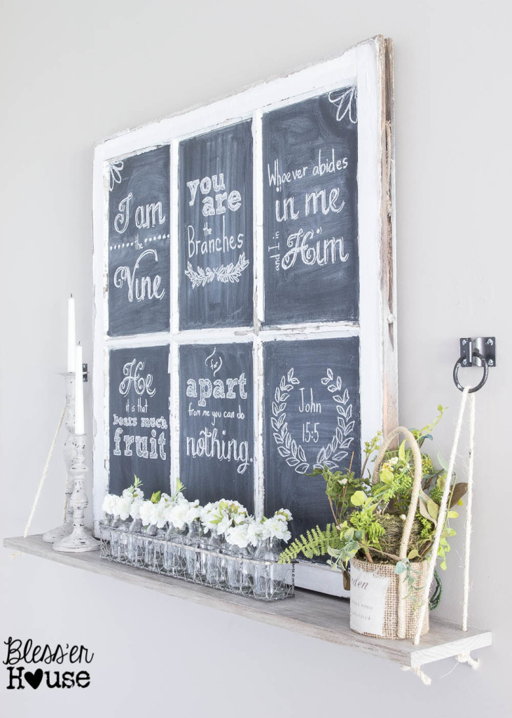 These old window crafts are perfect for your farmhouse style home!  Make one or more of them today!