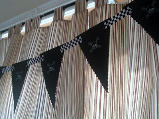 skull and crossbones garland