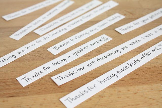 strips of thankful notes 