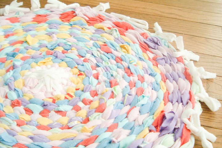 This diy rag rug is a fun craft to make out of old t-shirts