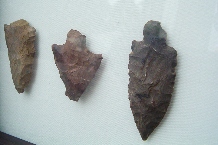 putting arrowheads in a shadowbox