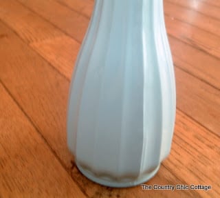 apply even coats of paint to your glass vase