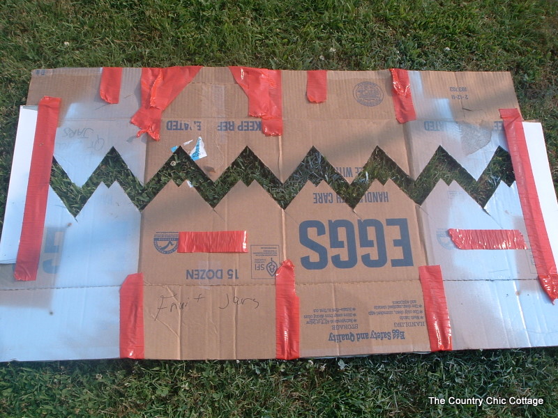 How to Spray Paint an Outdoor Chevron Rug using Krylon The Country Chic Cottage