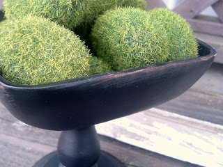 pedestal bowl with moss rocks