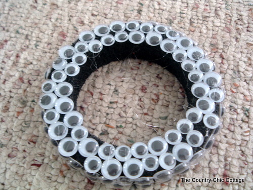 Craftaholics Anonymous® Halloween Googly Eye Door #MakeAmazing