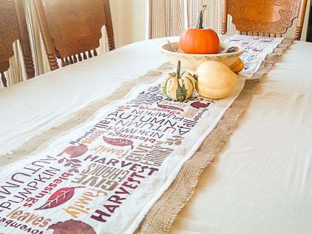 DIY Burlap Table Runner for Thanksgiving - Angie Holden The Country ...