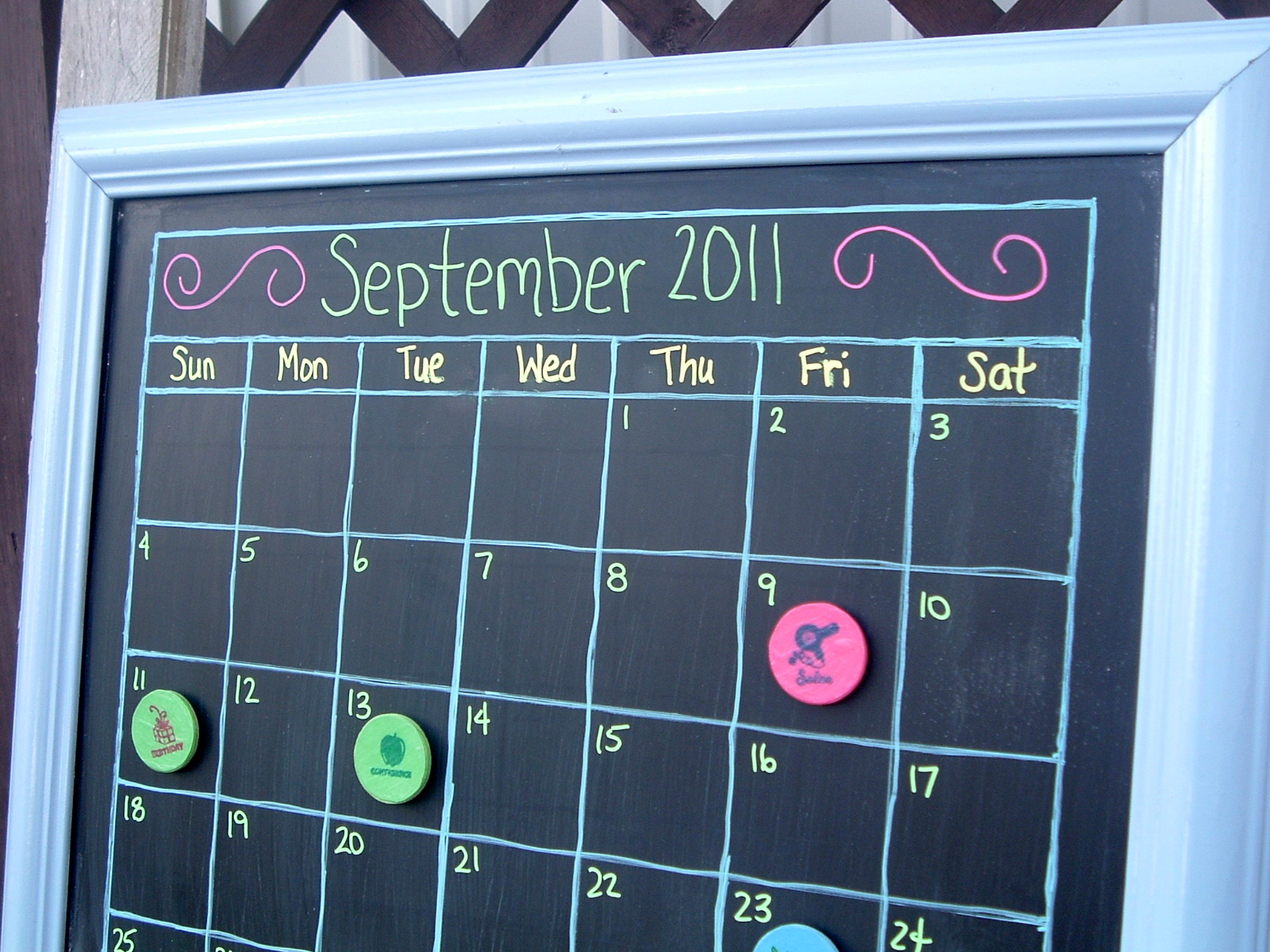DIY Magnetic Chalkboard Calendar The Country Chic Cottage