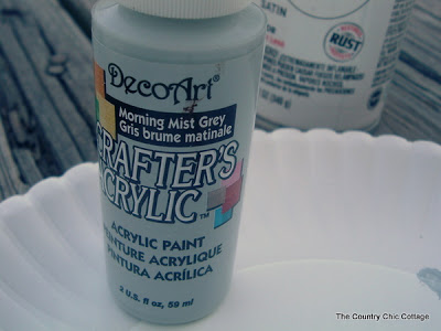 Acrylic paint to make stencil