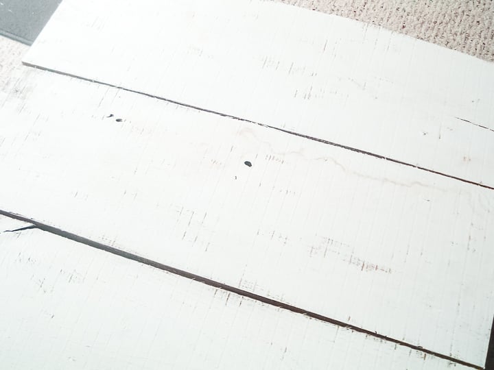 signe peint avec de la peinture blanche