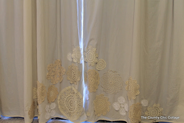 Rustic curtains with doilies