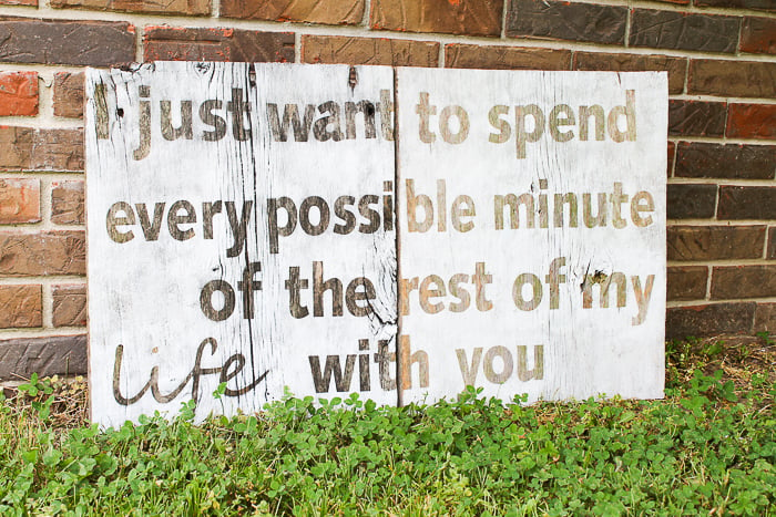 How to Make Wooden Signs with Quotes