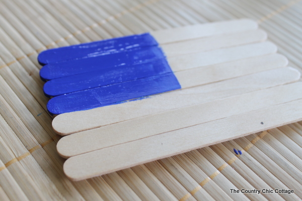 July 4th wreath decor blue square on popsicle sticks