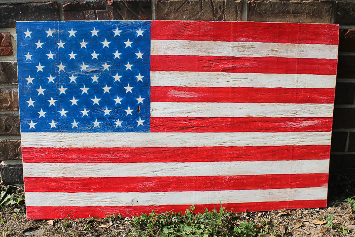 Here's how to make an easy DIY wooden american flag using scrap plywood