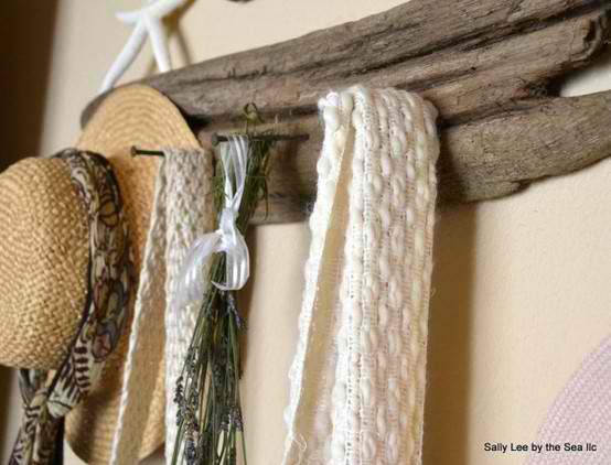 Rustic Wood Decorating Ideas For Your Country Home The No Old Wood Laying Around Take A New Log And Make It Into Living Room Side Table Think That Will Look Odd At The Picture Below See