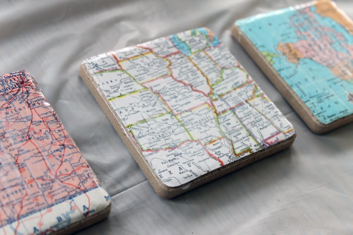 DIY: World Map Coasters – Follow your hart…man