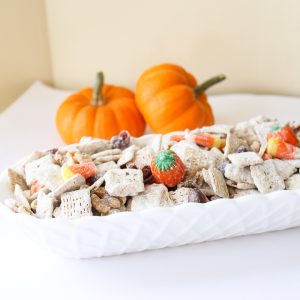 fall trail mix recipe with pumpkin spice