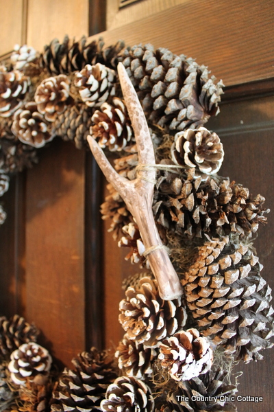 faux antler wreath from the pottery barn close up of faux antler on wreath