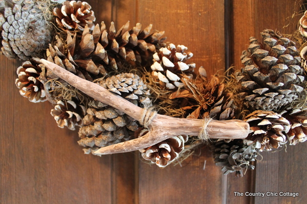 faux antler wreath from the pottery barn painted antler on wreath