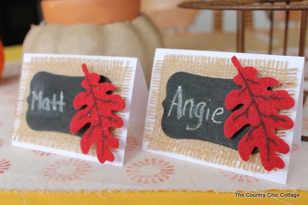 table burlap place cards