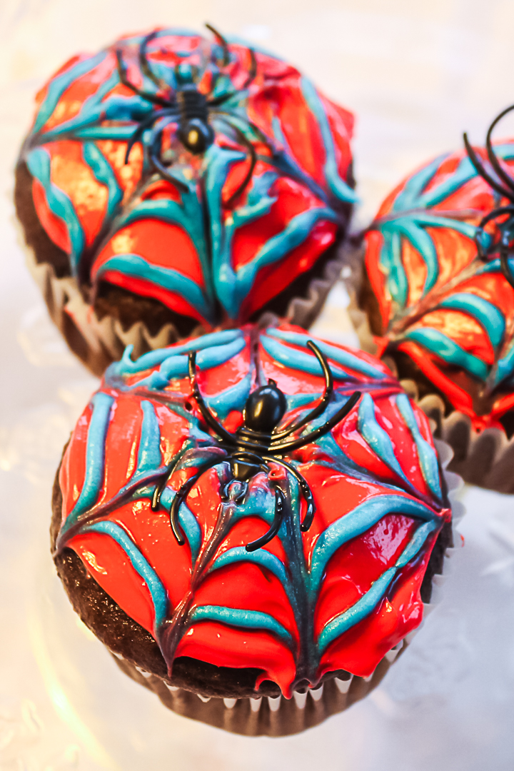 spiderman cupcakes