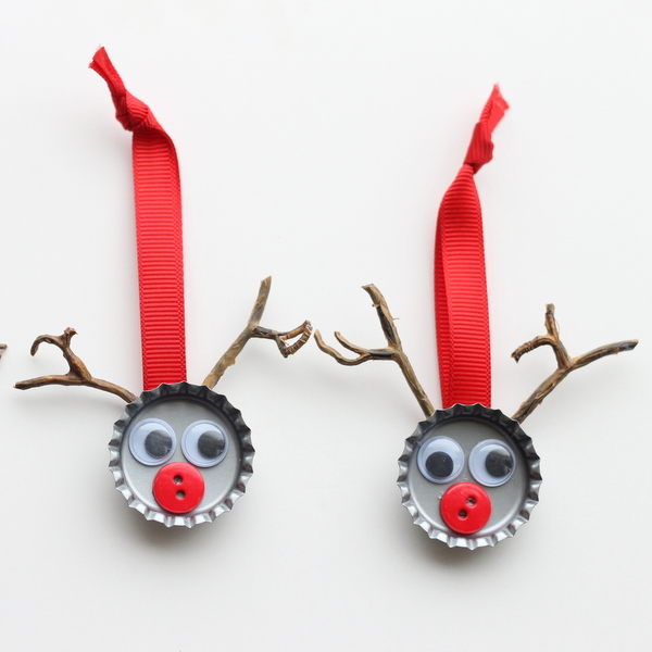 bottle cap reindeer