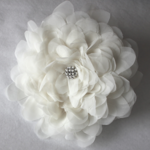 DIY Giant Single Bloom Fabric Bouquet by Owl Really