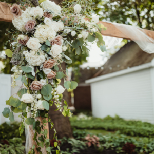 Vintage Wedding Vibes with DIY Décor & Thrifted Finds