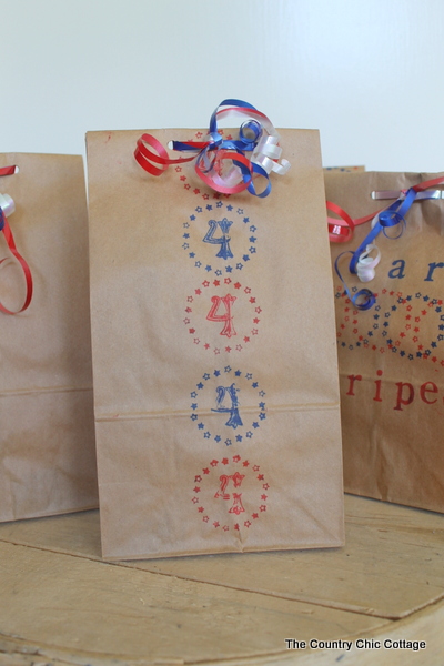 How to Be Green: 10 Recycled Gift Wrapping Ideas plus more Earth Day Crafts How to Be Green: 10 Recycled Gift Wrapping Ideas plus more Earth Day Crafts