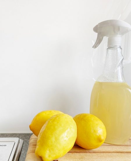 cleaning with lemons