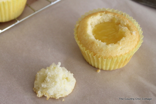 Orange Cream Filled Cupcakes -- a truly wonderful citrus cupcake that you must try!