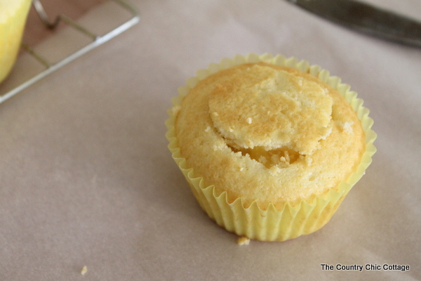 Orange Cream Filled Cupcakes -- a truly wonderful citrus cupcake that you must try!