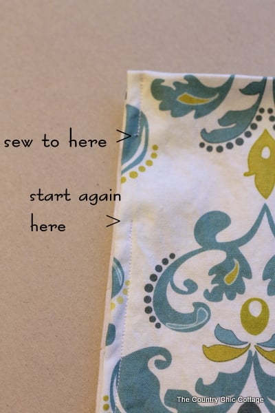 How to Make Curtains: Try this super simple sewing technique. Make an entire curtain with only sewing straight lines. Great tutorial with a video! In this image, there are two straight lines sewed into the curtain fabric, leaving a gap for the curtain rod