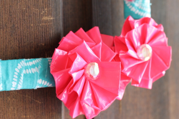 duct tape flowers wreath with buttons