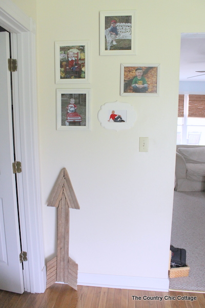 Use reclaimed wood sticks to make this extra large rustic wood arrow for your home today. Use reclaimed wood sticks to make this extra large rustic wood arrow for your home today.
