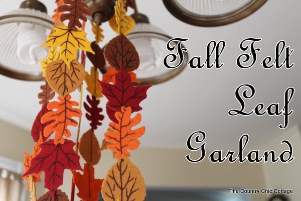 Fall Felt Leaf Garland -- add this to your fall decor. Super simple to make with pre-cut felt leaves and some thread. Come get the full instructions. fall felt leaf garland social image