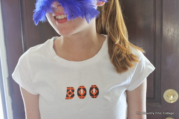 BOO Halloween Shirt -- wear this shirt anytime in October to show you Halloween spirit. A quick and easy double stencil method to make a one of a kind shirt.
