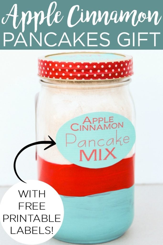 Give the gift of this apple cinnamon pancake mix in a jar! Includes free printable labels to turn ingredients from your kitchen into a gift in a matter of minutes! #masonjar #giftidea #giftinajar #printables #freeprintable #printablelabels #pancakes #recipe #christmasgift #holidaygift #giftidea #easygift #quickgift #inexpensive