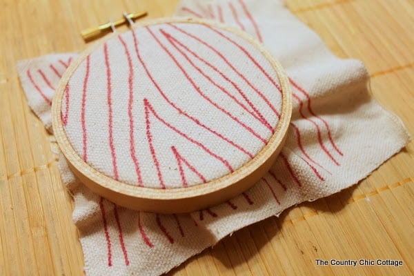 Making ornament gifts - with thread and fabric 