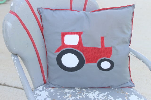 Tractor Applique Pillow -- see how to make this great pillow for your little guy! Tractor Applique Pillow -- see how to make this great pillow for your little guy!