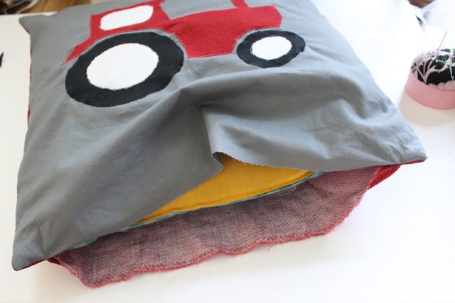 Tractor Applique Pillow -- see how to make this great pillow for your little guy!