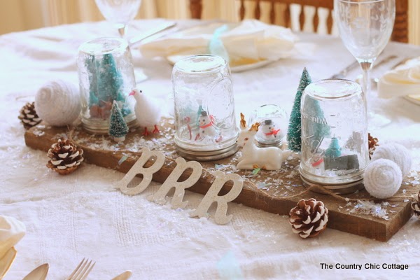 Come see a festive holiday tablescape plus more on how I prep for a holiday party.