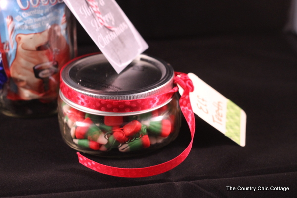 10 Gifts in a Jar -- get 10 ideas for gifts in jars in a fun 10 minute video. Great quick and easy gift ideas in this post!