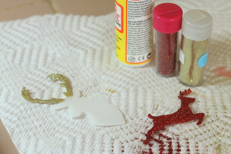 DIY Glitter Deer Shrink Plastic Ornaments -- a quick and easy ornament tutorial to show you how to make these great glitter deer.