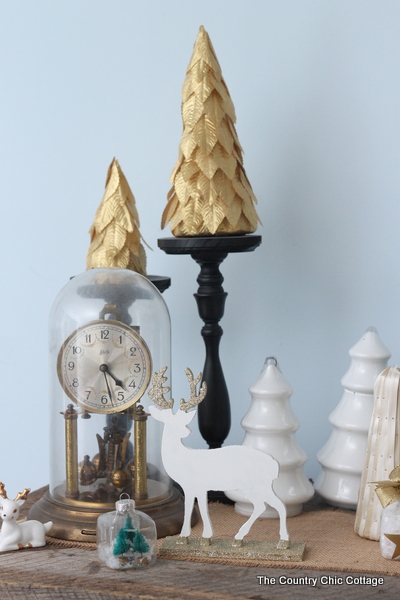 The Country Chic Cottage Christmas Home Tour 2013 -- a rustic country farmhouse home tour with tons of pictures you don't want to miss. The Country Chic Cottage Christmas Home Tour 2013 -- a rustic country farmhouse home tour with tons of pictures you don't want to miss.