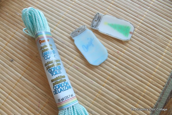 DIY Mason Jar Necklace -- make a shrink plastic charm in just a few minutes with these easy to follow instructions. DIY Mason Jar Necklace -- make a shrink plastic charm in just a few minutes with these easy to follow instructions.