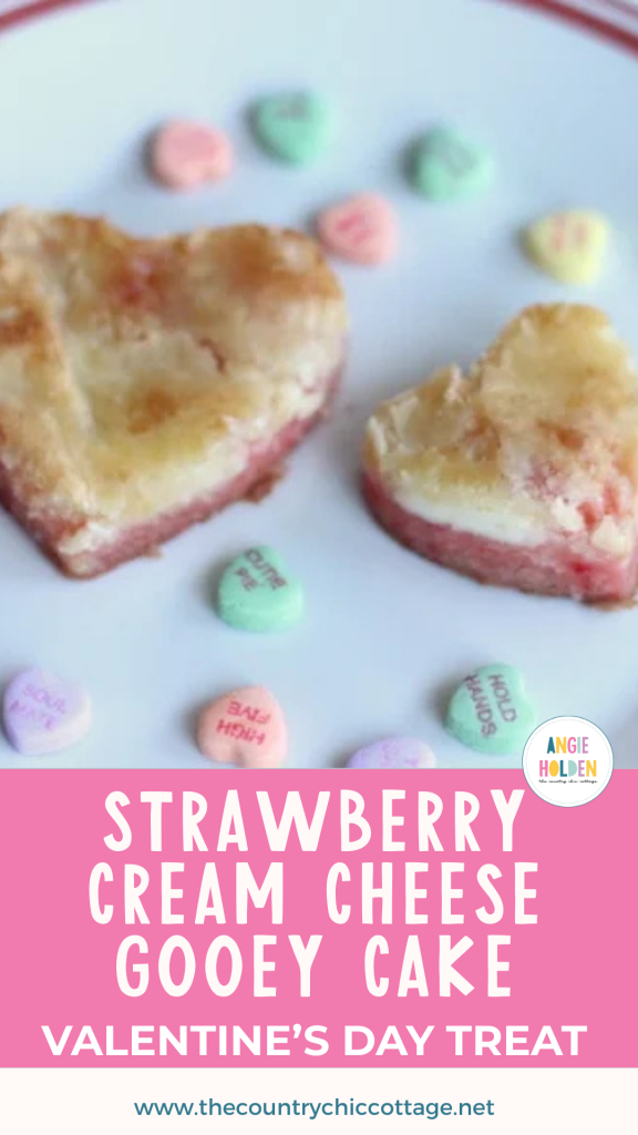 strawberry cream cheese gooey cake